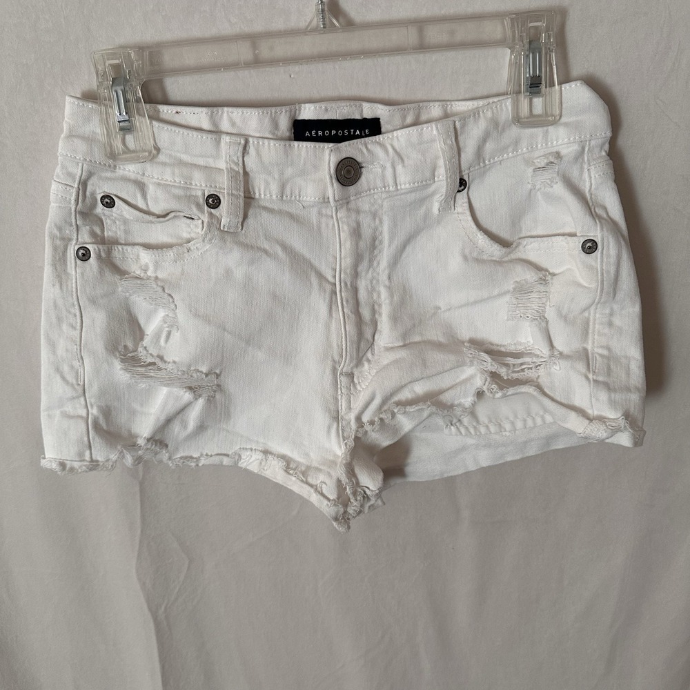 Aeropostale Women's Distressed White Vintage High Rise Jean Shorts Size 6 Rave
